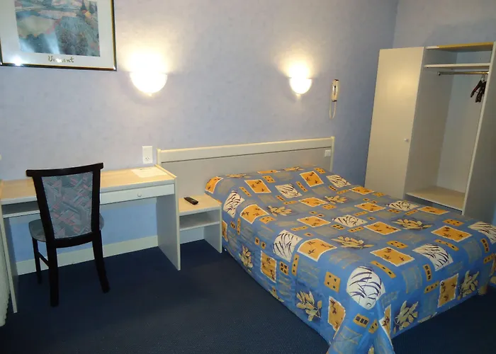 Hotel Des Voyageurs Millau