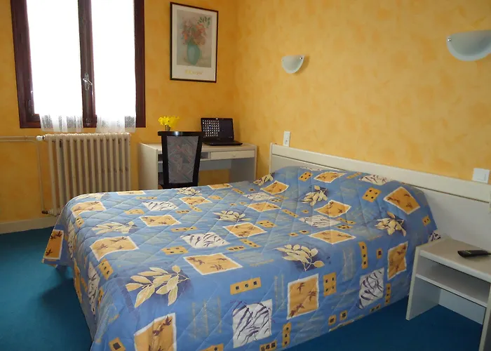 Hotel Des Voyageurs 2*